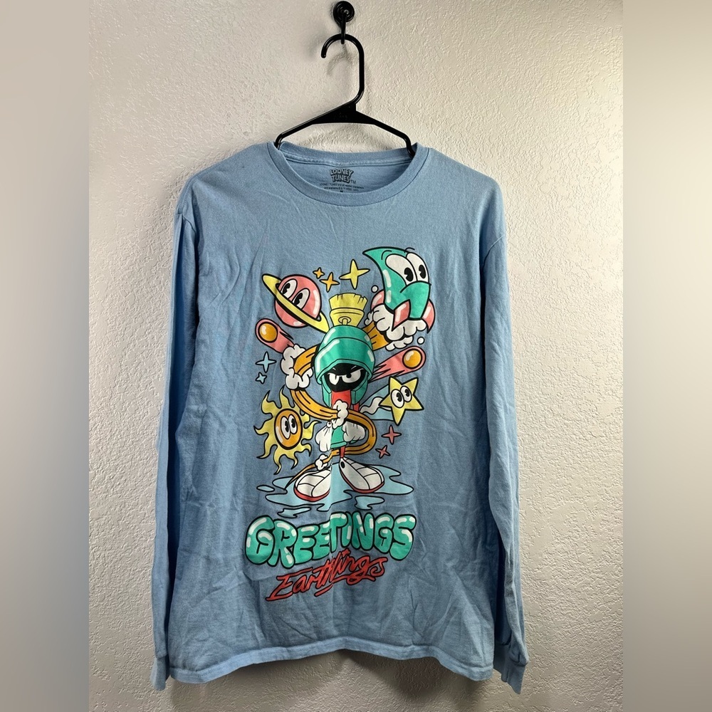 Looney Tunes Marvin The Martian “Greetings Earthlings” Light Blue Graphic Shirt
